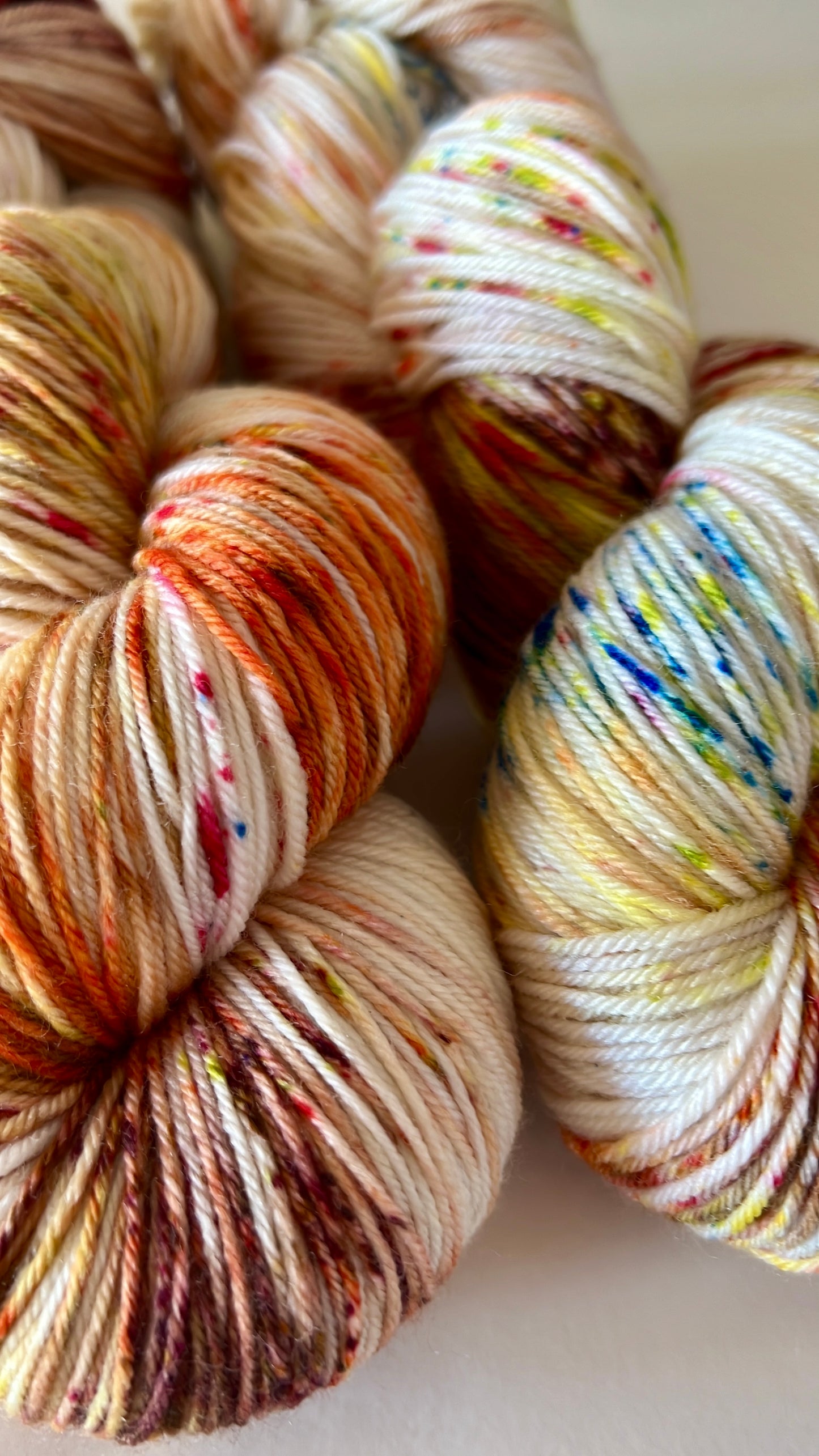 écheveau de laine coloris MASCARADE